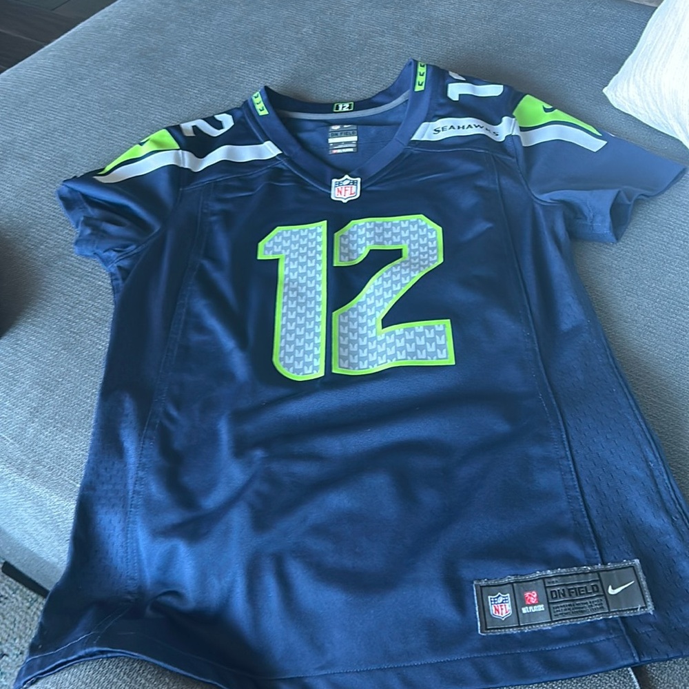 Women’s small Seattle Seahawks #12 jersey
